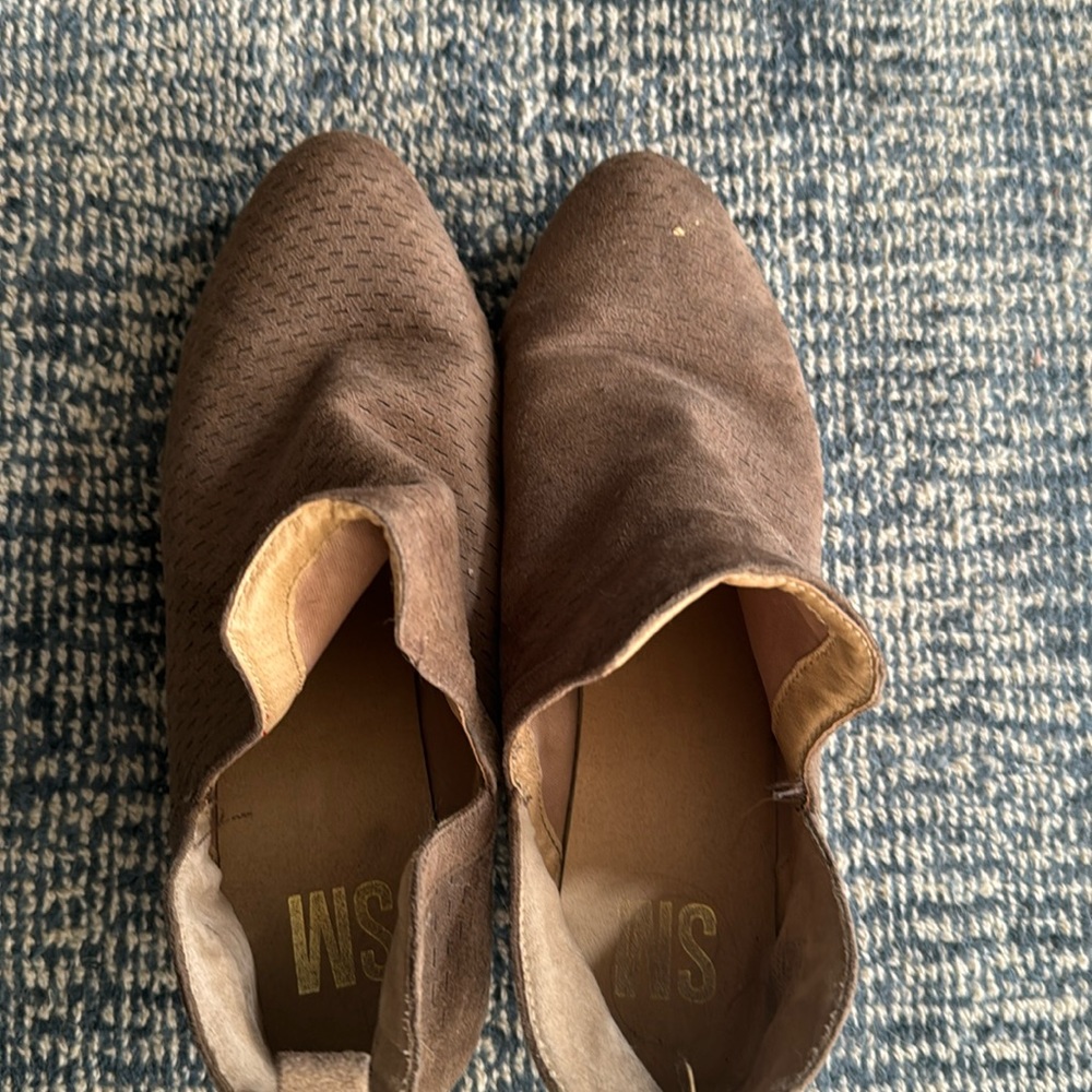 Heavily-worn SM Steve Madden booties